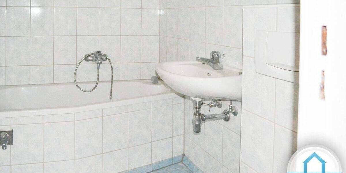 Etagenwohnung Cölpin - 4 Zimmer, 75 m&sup2;, 299&euro; | Angebot:26825470