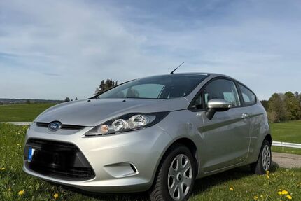 Ford Fiesta 108.800 km 2.800 &euro; BETZIGAU 87488