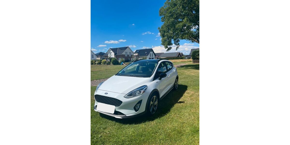 Ford Fiesta 97.565 km 11.000 &euro; Minden 32423