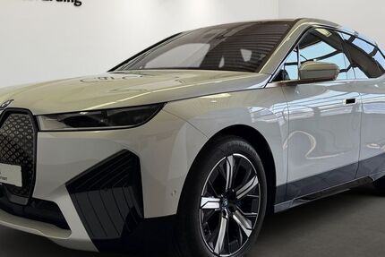 BMW iX 61.600 km 43.990 € Erding 85435