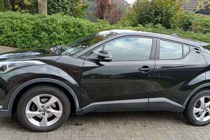 Toyota C-HR 82.000 km 12.750 € Großefehn 26629