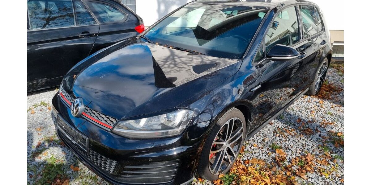 VW Golf 177.000 km 11.999 € Dachau (bei München) 85221