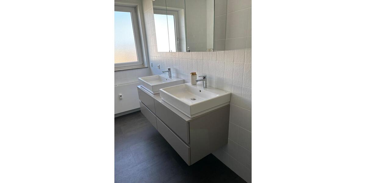 Etagenwohnung Weissach - 3 Zimmer, 97 m&sup2;, 1.250&euro; | Angebot:26399971