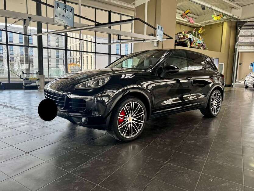 Porsche Cayenne 80.000 km 38.500 € Euskirchen 53879