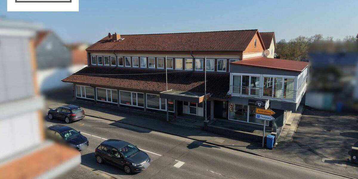 Gewerbeobjekt Kirchhain - 7 Zimmer, 341 m&sup2;, 3.000&euro; | Angebot:26092897