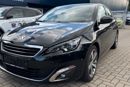 Peugeot 308 145.750 km 8.750 &euro; Papenburg 26871