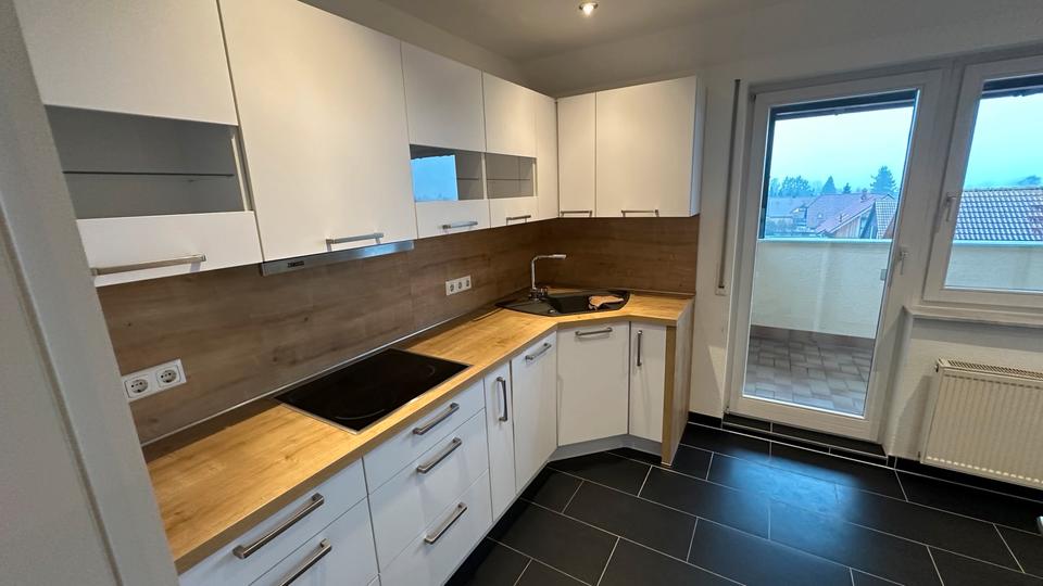 Etagenwohnung Blankenhain - 4 Zimmer, 125 m&sup2;, 900&euro; | Angebot:26319721