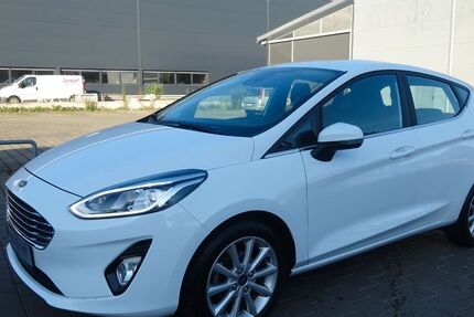 Ford Fiesta 82.697 km 11.250 &euro; Steißlingen 78256