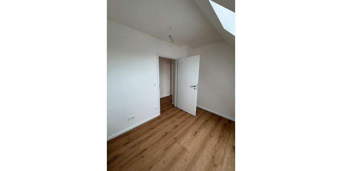 Dachgeschoßwohnung Allersberg Eismannsdorf - 3 Zimmer, 48 m&sup2;, 800&euro; | Angebot:25084720