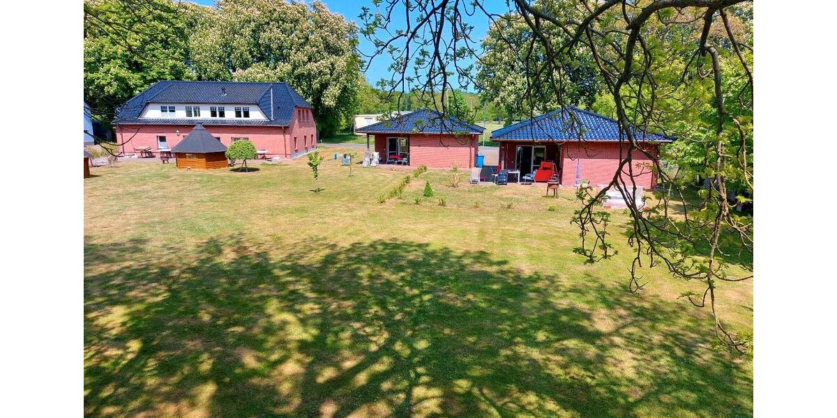 Mehrfamilienhaus, Wohnhaus Gingst - 9 Zimmer, 200 m&sup2;, 565.000&euro; | Angebot:26415258