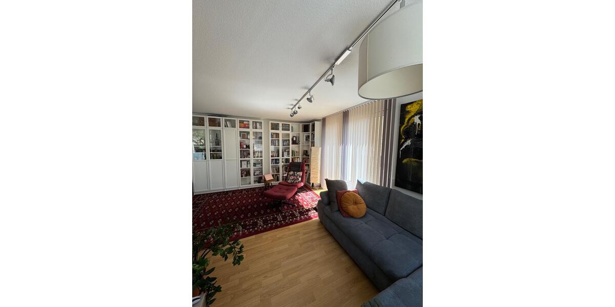Erdgeschoßwohnung Herrenberg - 4.5 Zimmer, 105 m&sup2;, 1.950&euro; | Angebot:26415269