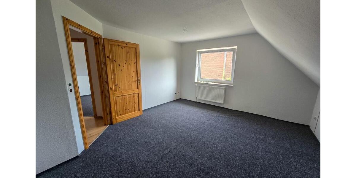 Reihenhaus Niebüll - 6 Zimmer, 154 m&sup2;, 1.200&euro; | Angebot:24272820