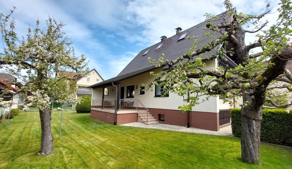 Wunderschönes, renoviertes Einfamilienhaus in Stadtrandlage 7 zimmer