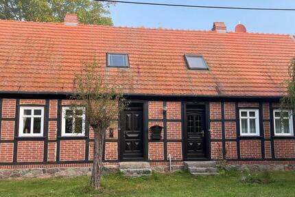Haus Plattenburg - 7 Zimmer, 177 m&sup2;, 1.504&euro; | Angebot:27625595