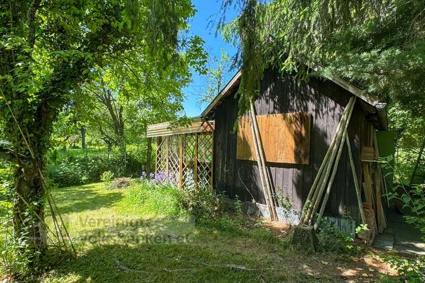 Grundstück zu verkaufen in Pfullingen 30.000 € 897 m²