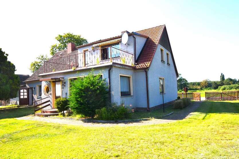 Haus zum Kaufen in Vogelsang-Warsin 140.000 € 181 m²