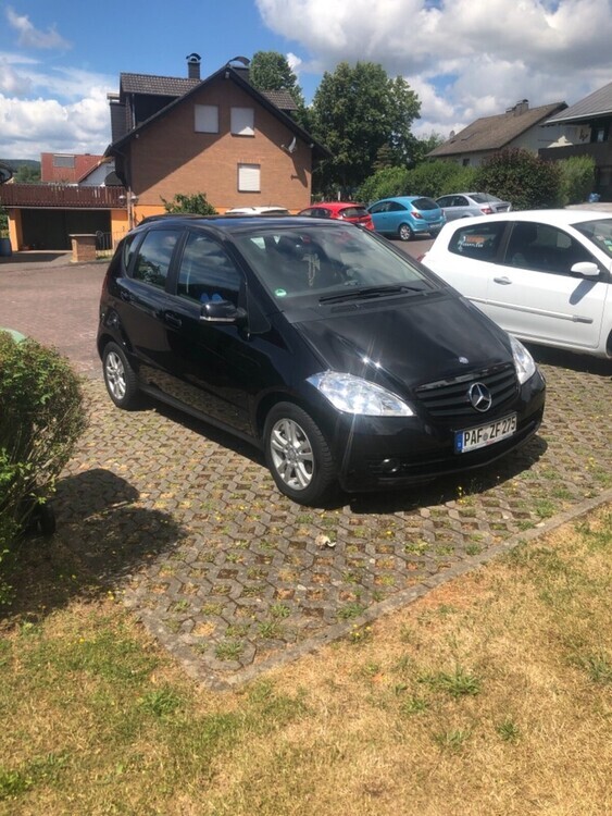 Mercedes-Benz A 180 97.000 km 6.900 € Bebra 36179