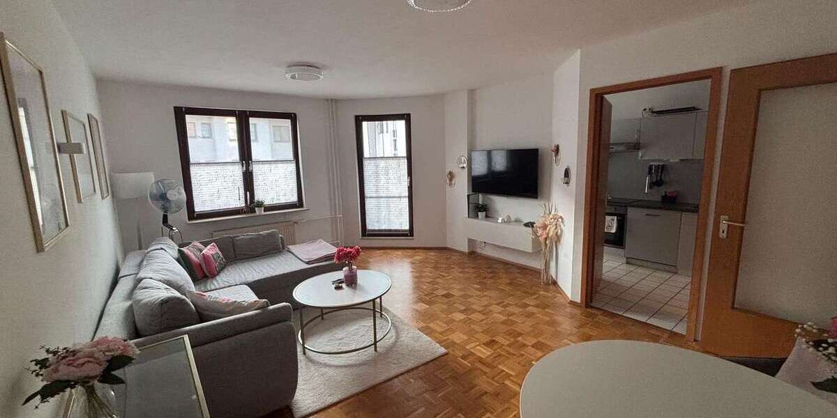 Etagenwohnung Strausberg - 2 Zimmer, 63 m&sup2;, 825&euro; | Angebot:27069138