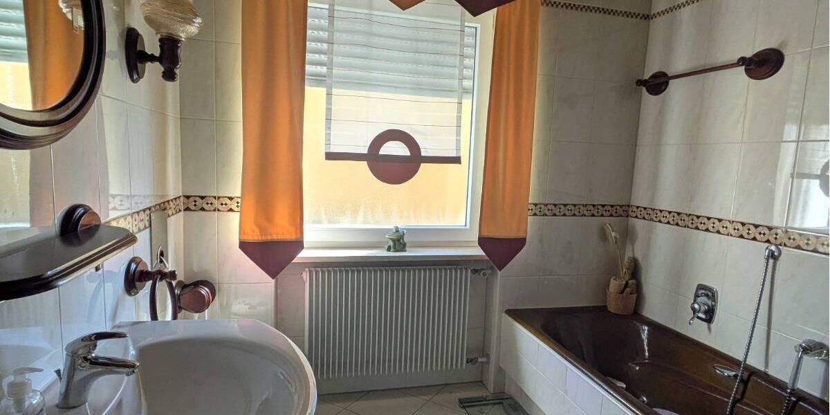 Einfamilienhaus Schwandorf Büchelkühn - 6 Zimmer, 190 m&sup2;, 1.600&euro; | Angebot:26376109