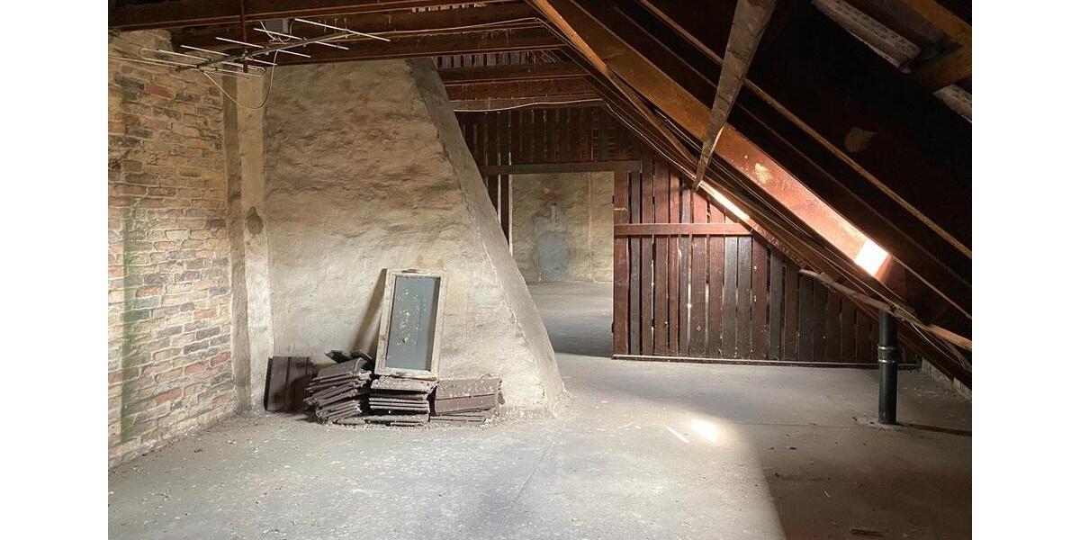 Dachgeschoßwohnung Berlin Spandau - 3 Zimmer, 112 m&sup2;, 138.000&euro; | Angebot:26803633