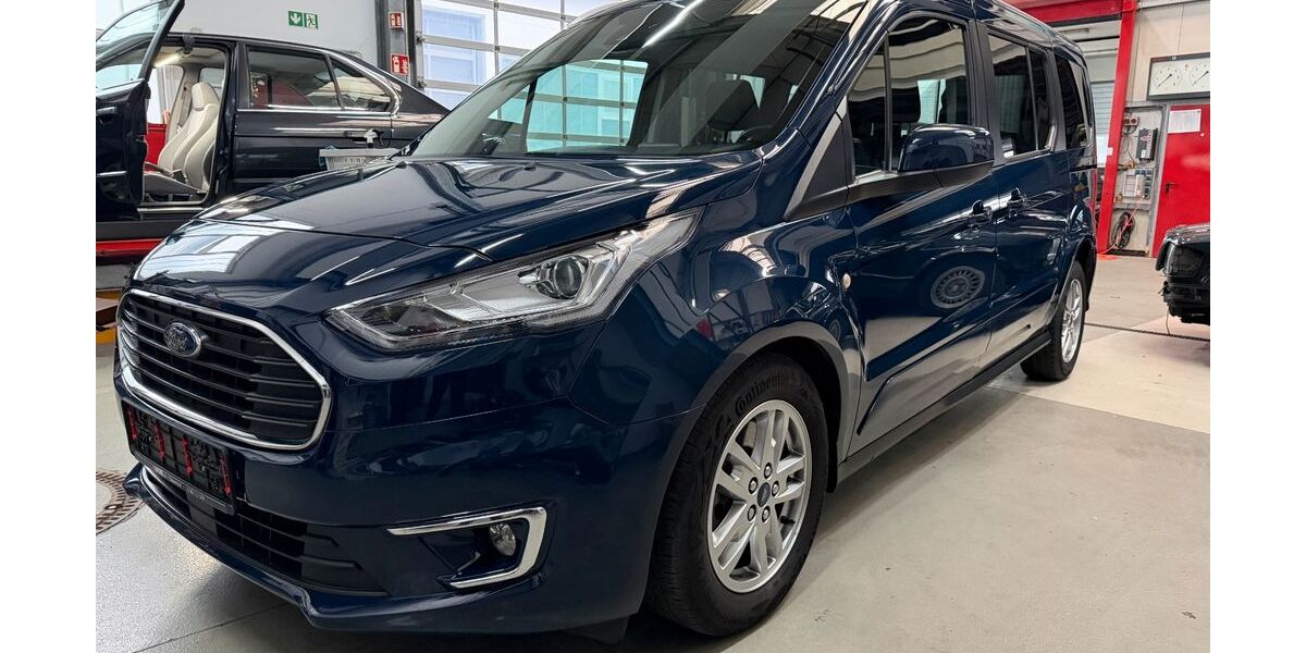 Ford Tourneo Connect 104.520 km 15.900 &euro; Warendorf 48231