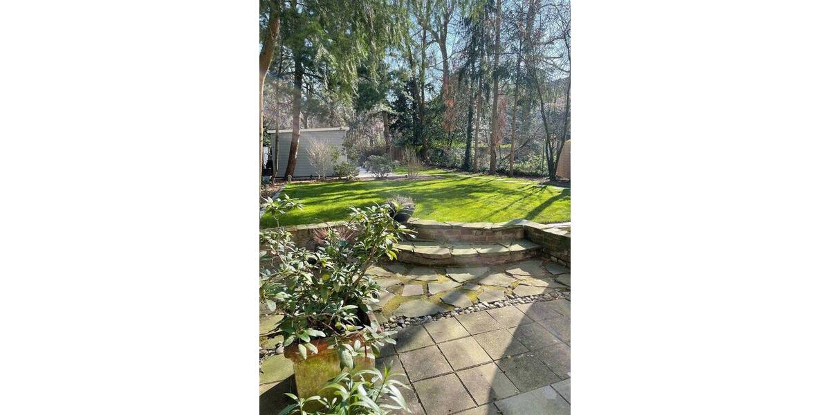 Etagenwohnung Düsseldorf Düsseltal - 3 Zimmer, 100 m&sup2;, 1.800&euro; | Angebot:26805160