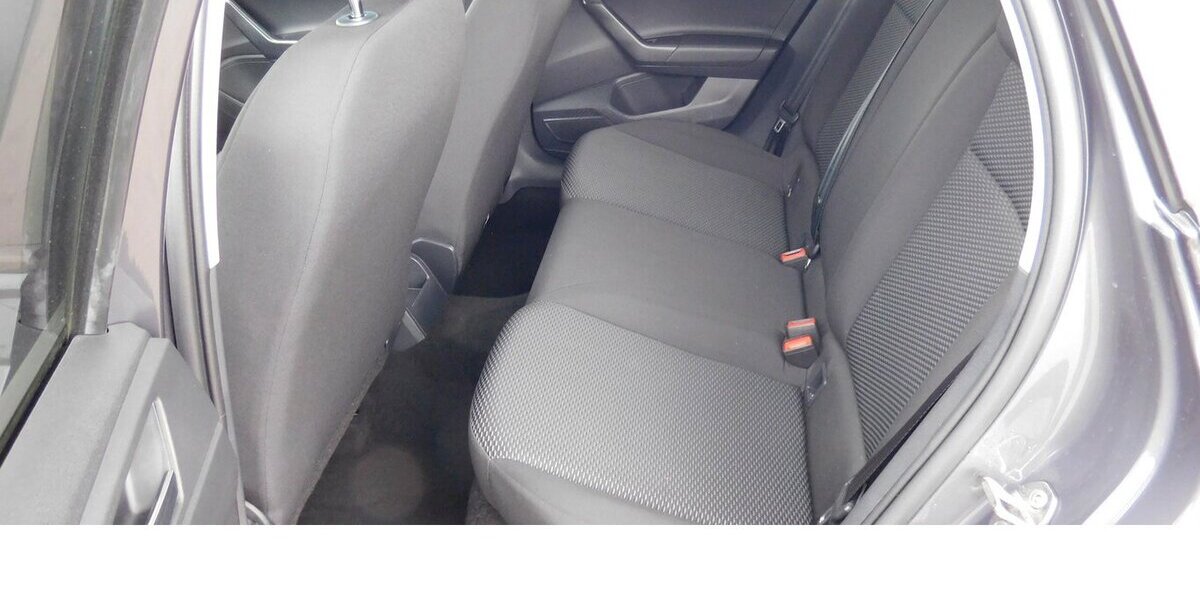 VW Taigo 1.0 TSI BMT Klima Radio Navi Klima 32.500 km 15.990 &euro; Vordorf 38533