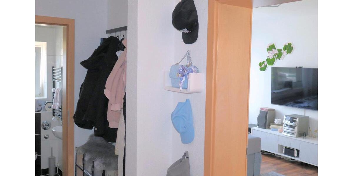 Hochparterre Hameln Kernstadt - 3 Zimmer, 70 m&sup2;, 130.000&euro; | Angebot:27078099