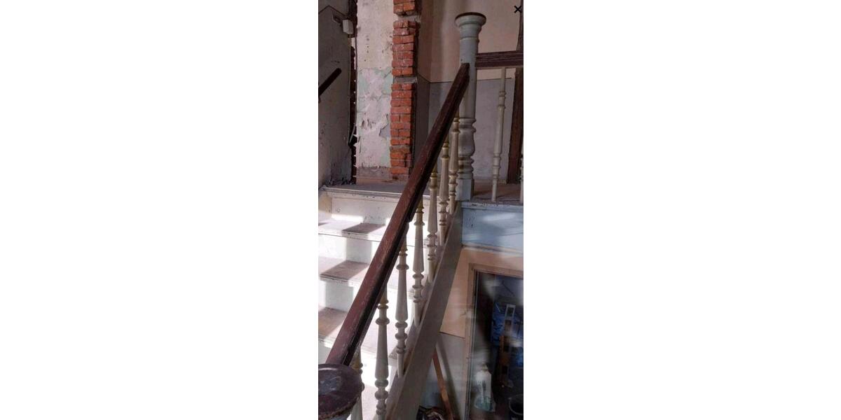 Mehrfamilienhaus, Wohnhaus Burg - 10 Zimmer, 307 m&sup2;, 90.000&euro; | Angebot:26517206