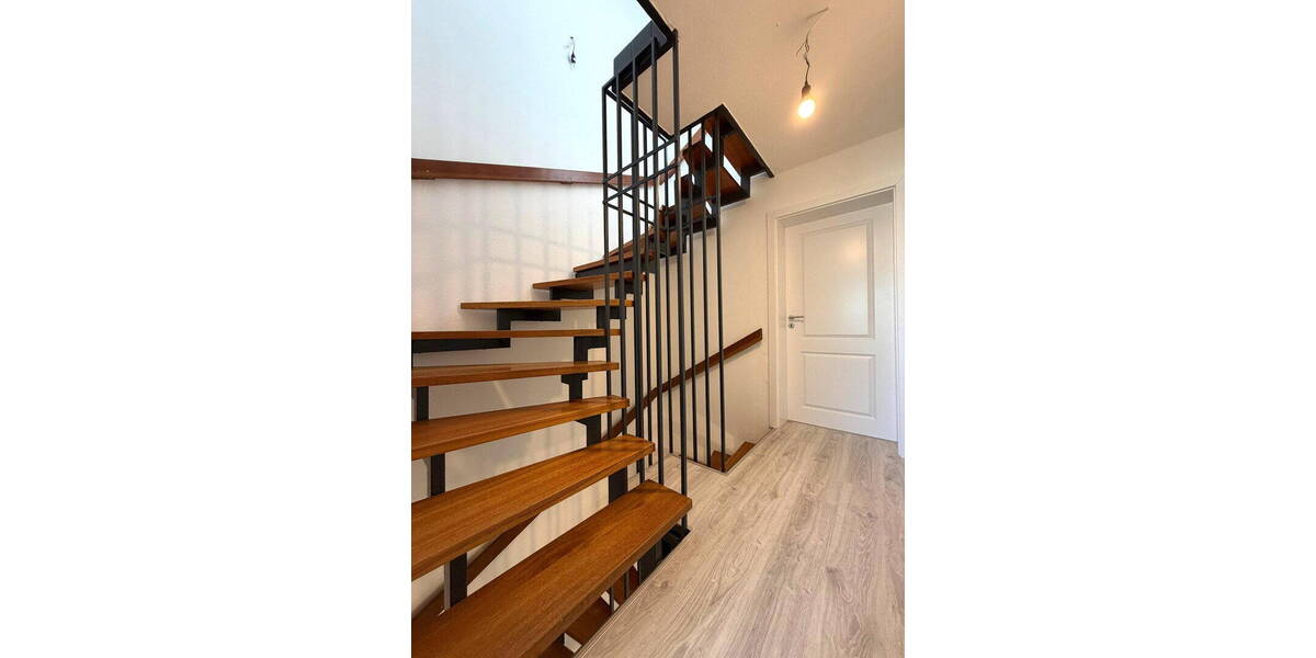 Einfamilienhaus Maulbronn - 5 Zimmer, 131 m&sup2;, 1.590&euro; | Angebot:26790504