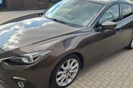 Mazda 3 122.145 km 11.900 &euro; Werra Suhl Tal 99837