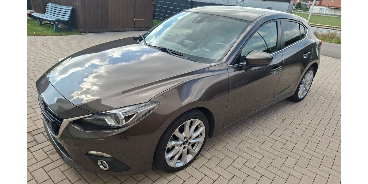 Mazda 3 122.145 km 11.900 &euro; Werra Suhl Tal 99837