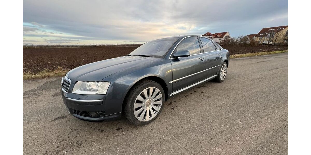 Audi A8 182.000 km 14.500 &euro; Bad Saarow 15526