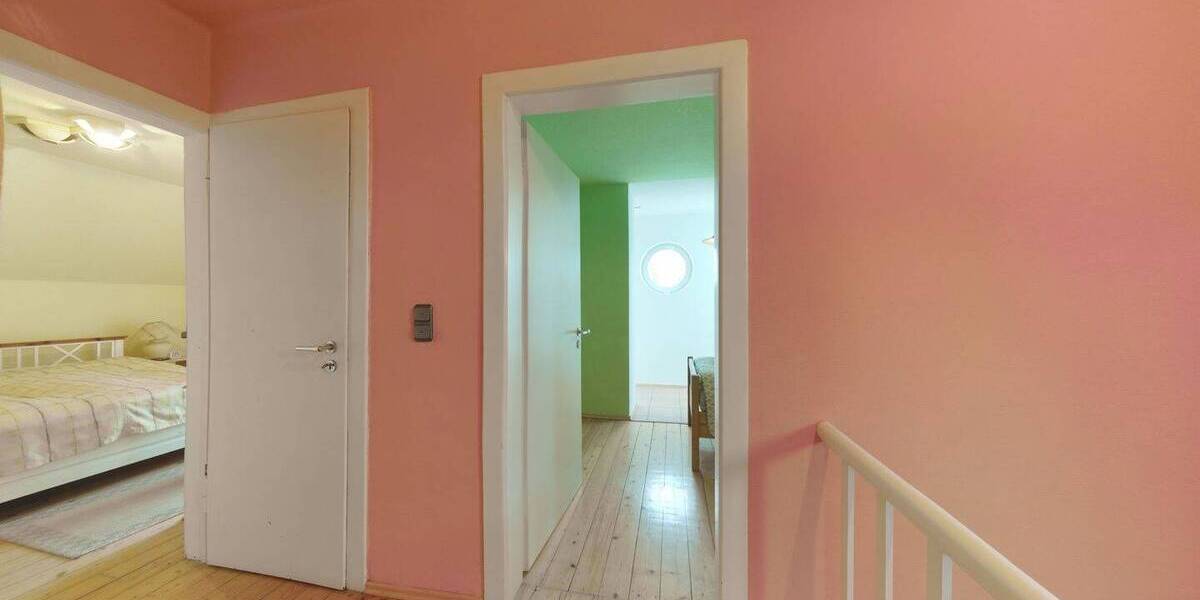 Charmantes Einfamilienhaus mit lichtdurchflutetem Anbau und großem Raumangebot 6 zimmer