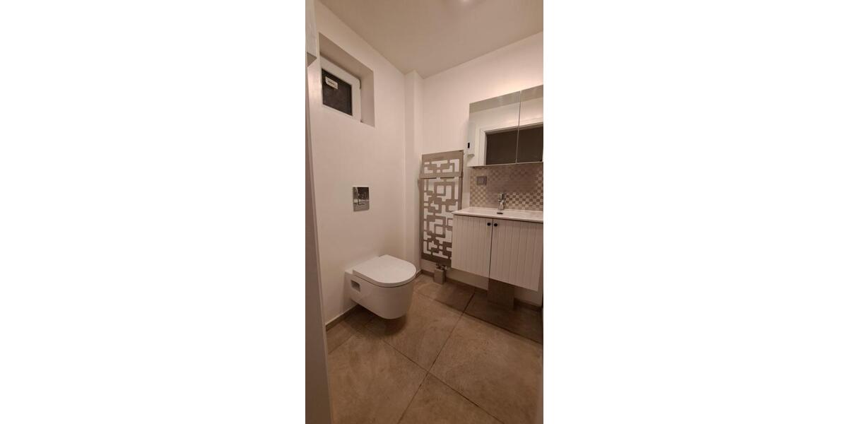 Provisionsfrei* Modernisiertes Haus mit 7 Zi., 228 m2, großem Garten & Garage in Bonn-Röttgen - Reihenmittelhaus Bonn Hardtberg | Angebot:24870605