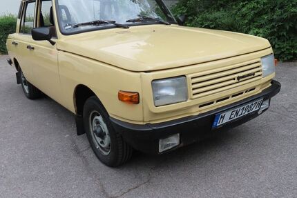 Wartburg 353 74.000 km 11.950 &euro; München 81243
