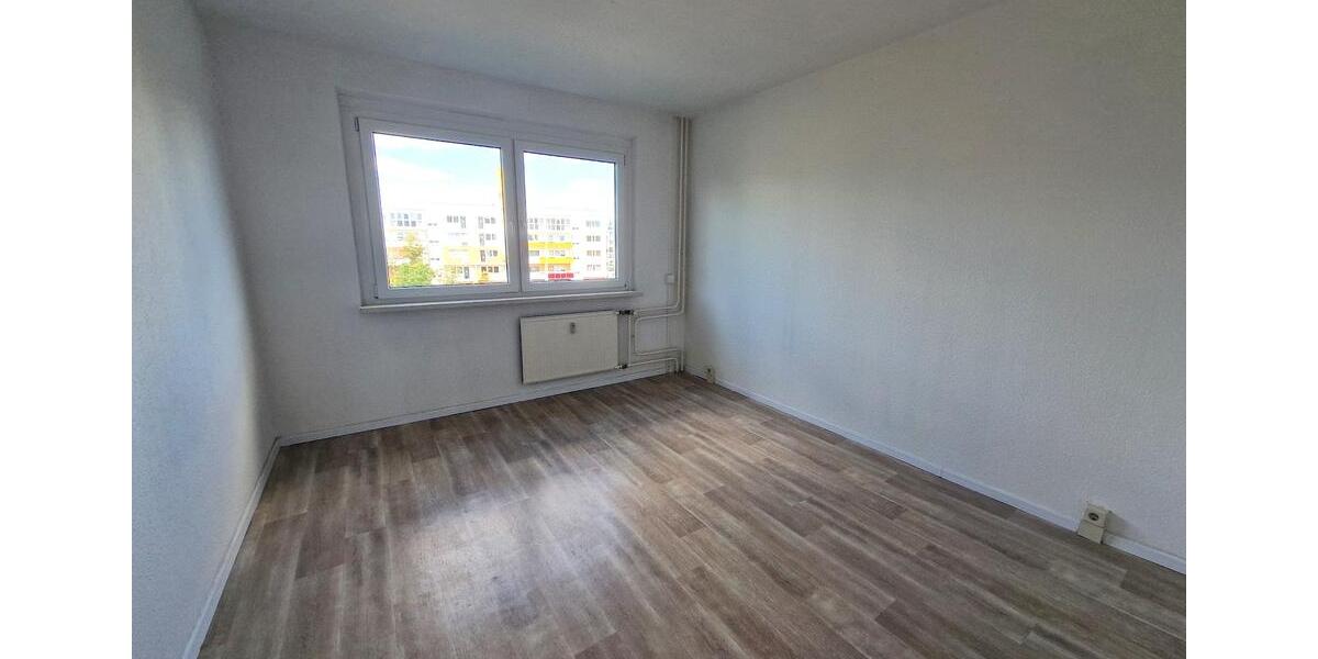 Etagenwohnung Prenzlau - 4 Zimmer, 75 m&sup2;, 418&euro; | Angebot:26300353