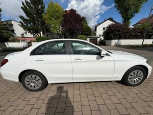 Mercedes-Benz C 180 CGI Limousine 1. Hand 86.000 km 12.990 &euro; Neckarsulm 74172