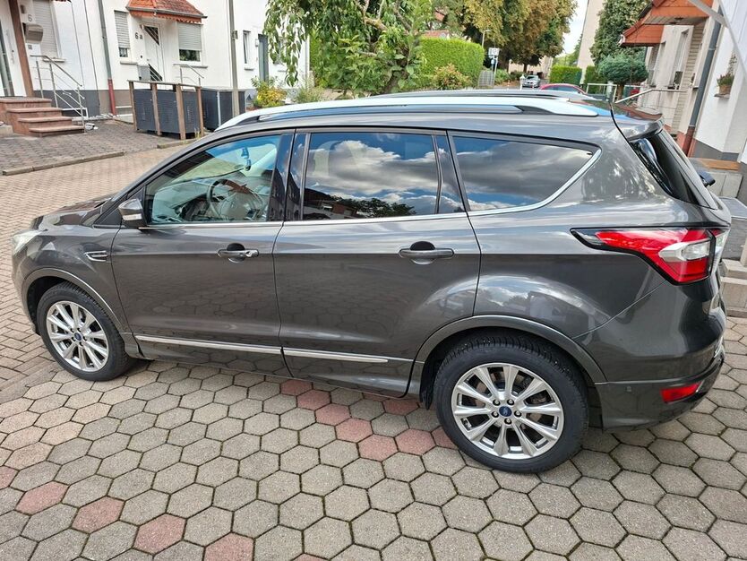 Ford Kuga 89.800 km 15.000 € Dortmund 44339