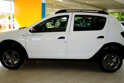 Dacia Sandero 25.400 km 10.880 &euro; Artern 06556
