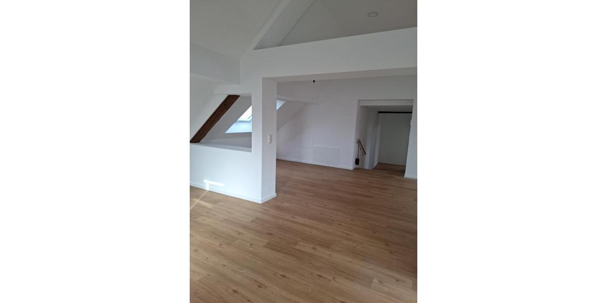 Maisonettenwohnung Petersberg - 3 Zimmer, 100 m&sup2;, 1.295&euro; | Angebot:26656474