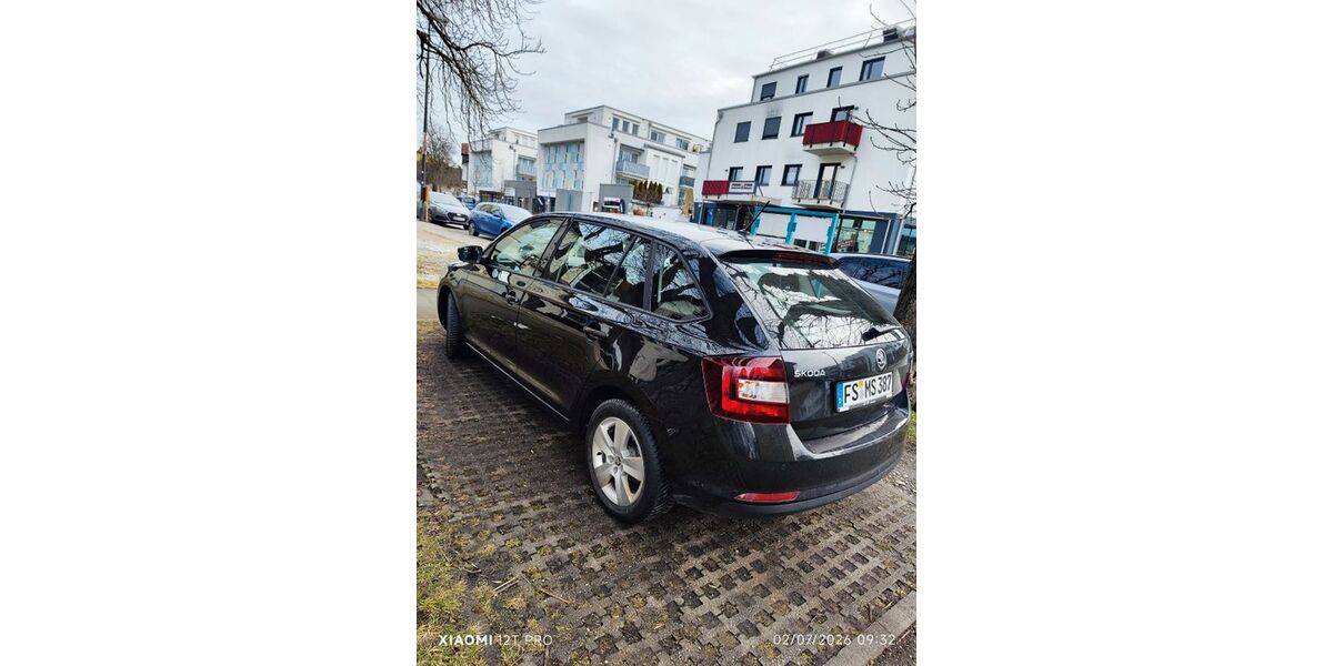 Skoda Rapid 180.000 km 9.190 &euro; Freising 85356