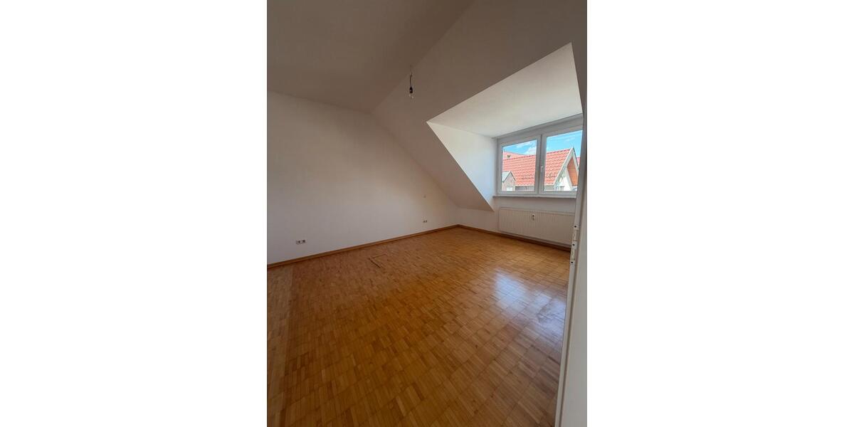 Einfamilienhaus Kehl - 2 Zimmer, 88 m&sup2;, 910&euro; | Angebot:26296439