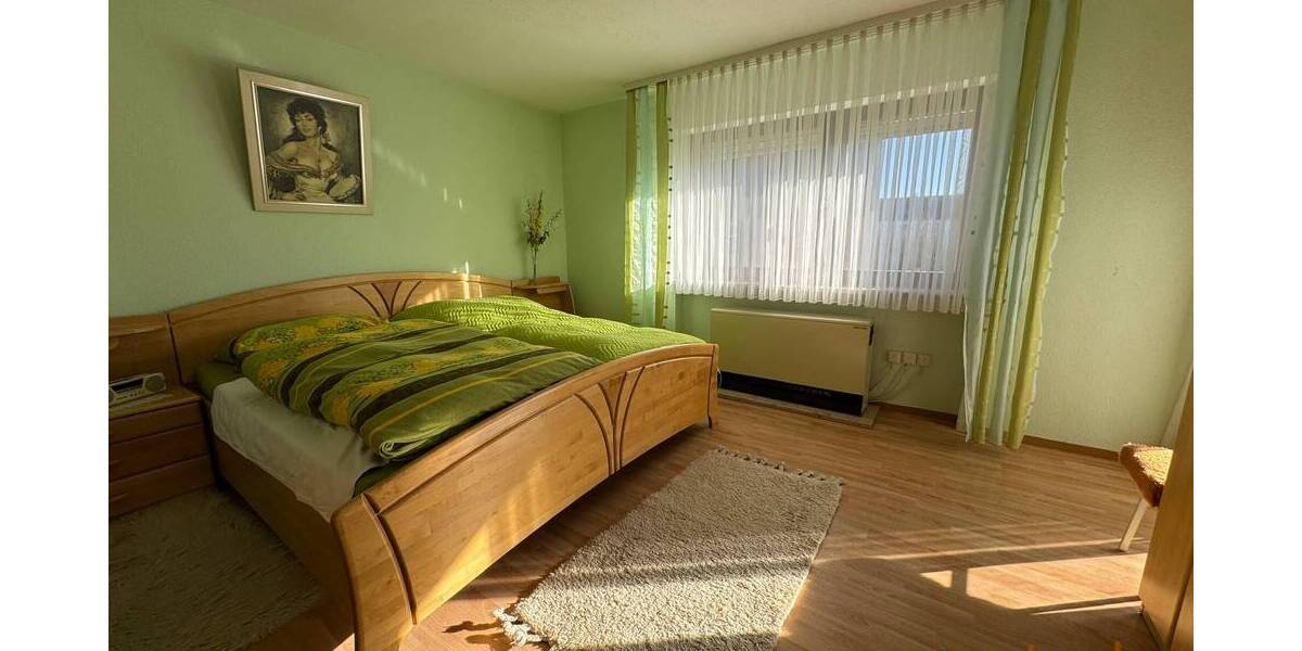 Einfamilienhaus Gunzenhausen Laubenzedel - 8 Zimmer, 203 m&sup2;, 329.000&euro; | Angebot:25680267