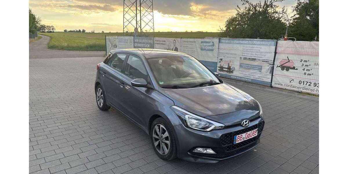 Hyundai i20 135.343 km 3.999 &euro; Weil Im Schoenbuch 71093