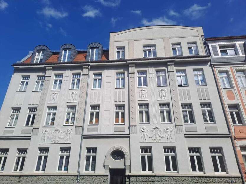 Wohnung zum Mieten in Leipzig 1.079 € 80 m²