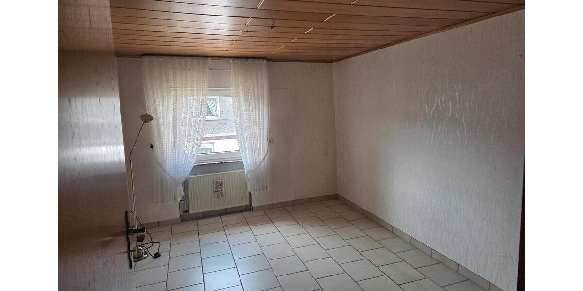 Einfamilienhaus Wilnsdorf - 9 Zimmer, 205 m&sup2;, 159.000&euro; | Angebot:26962353
