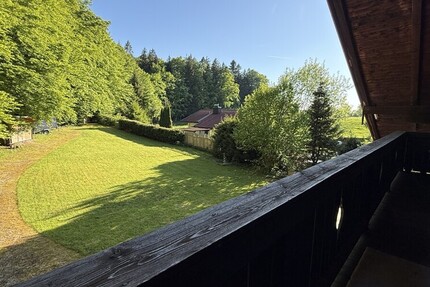 ***Baugrundstück mit Altbestand in ruhiger Lage – 1.366 m² Grundstücksidylle in Nähe Tegernsee*** zimmer