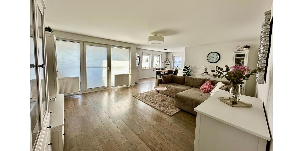 lichtdurchflutete 3,5 Zimmer Eigentumswohnung - modern - saniert 3 zimmer