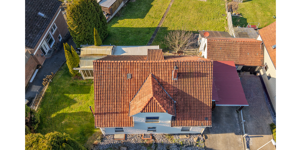Ein- bis Zweifamilienhaus mit Wintergarten, großem Grundstück und vielseitigen Nutzungsmöglichkeiten - Zweifamilienhaus Löhne | Angebot:26381348